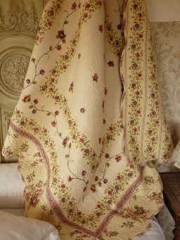 boutis, plaid boutis 150 sur 150 cm
