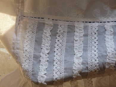 couvre lit en boutis petite fleur romantique