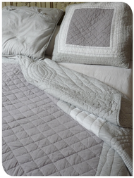 boutis de lit m�daillon bleu