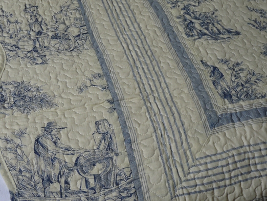 boutis de lit aux motifs toile de jouy