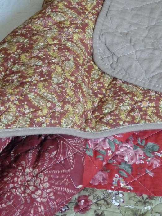 d�tail du motif toile de jouy rose