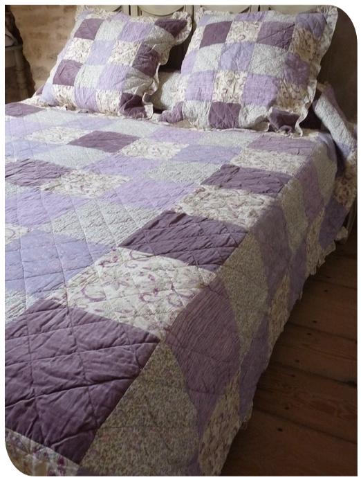 Boutis mod�le Sysley avec de jolies fleurs color�es